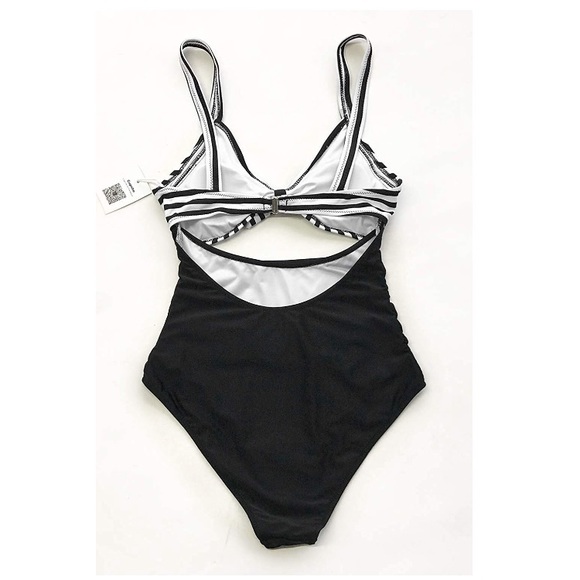 Cupshe One Piece Bathing Suit - Picture 2 of 8